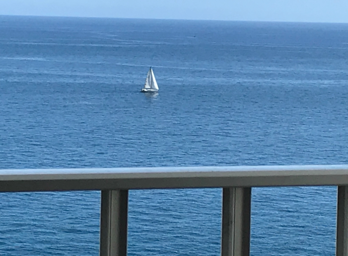 Apartamentos do Mar 607 — studio with ocean view